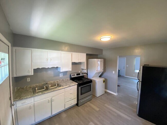 Foto del edificio - 220 S Smithville Rd