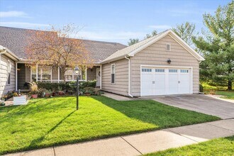 Building Photo - 1701 E Amber Ln