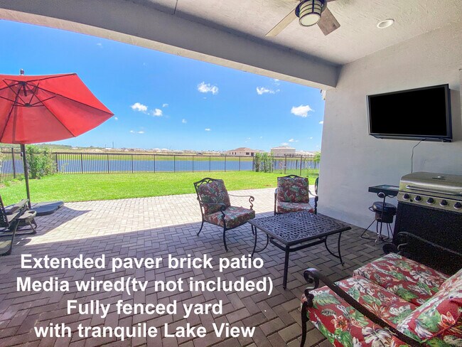 Building Photo - 15286 Goldfinch Cir