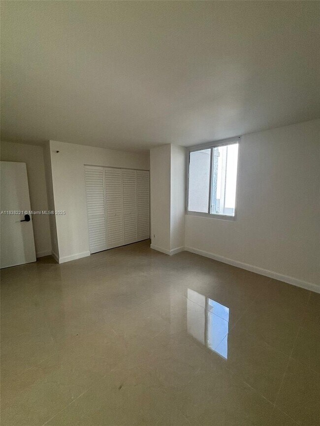 Foto del edificio - 800 N Miami Ave
