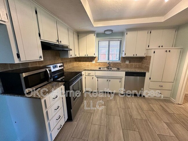 Foto del edificio - 11004 NW 115th St