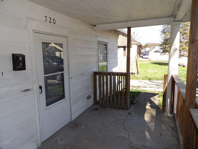 Foto del edificio - 720 Holmes St