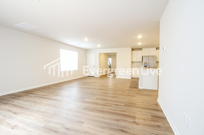 Building Photo - now