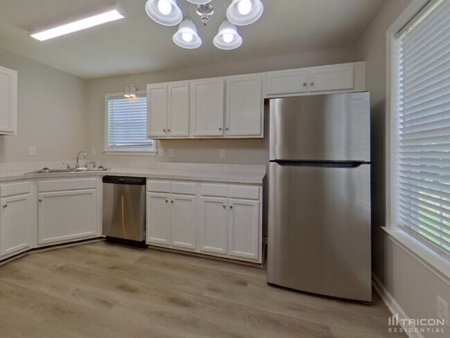 Building Photo - 159 Royal Court Dallas GA