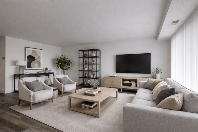 Building Photo - Carlyle Tower Apartments - Southfield, MI