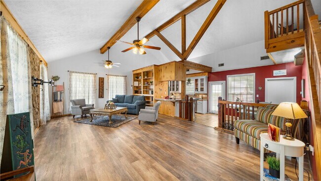 Foto del edificio - 11400 Highcrest Dr