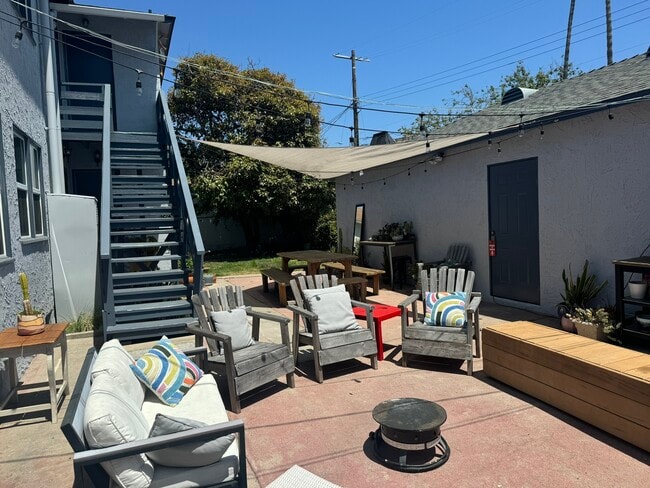 Foto del edificio - 436 Venice Way