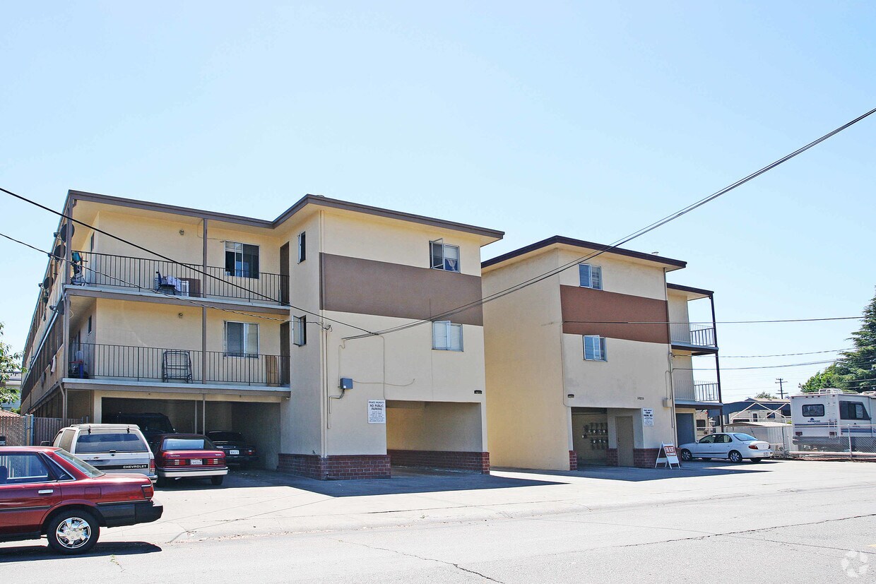 Building Photo - 14855 Bancroft Ave
