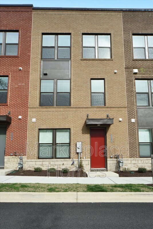 Building Photo - 4338 Roland Heights Ave