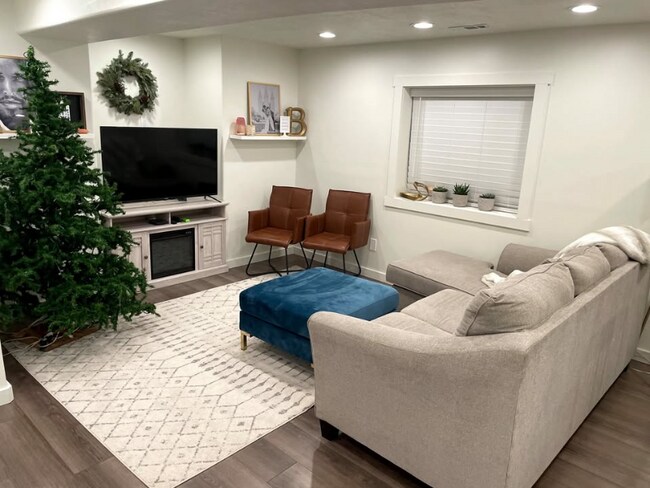 Foto del edificio - 1221 N 100 E