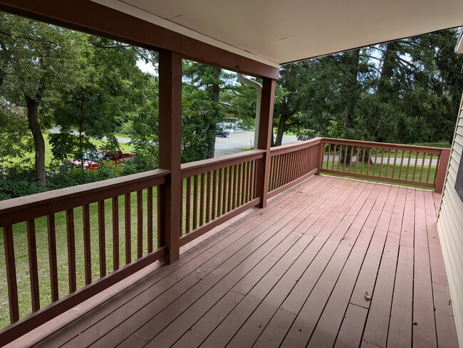 Deck - 60 Allyn Rd