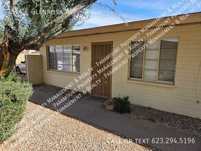 Building Photo - 2614 E Glenrosa Ave