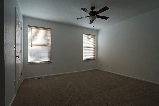 Foto del edificio - 752 Mockingbird Ln