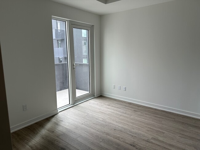 Building Photo - 500 Wilson Ave