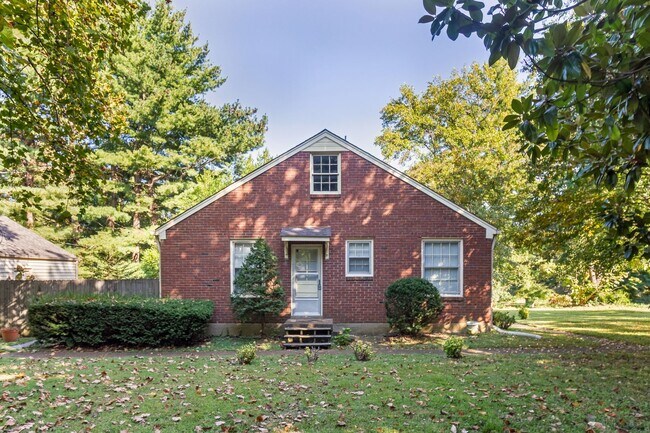 Foto del edificio - Cozy 3BD/2BA in the heart of Green Hills/L...