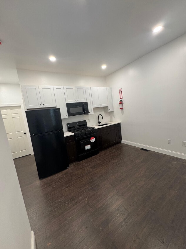 Foto principal - 516 S 8th St