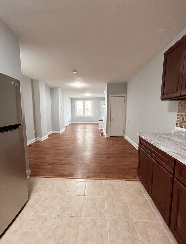 Foto del edificio - 5221 N American St