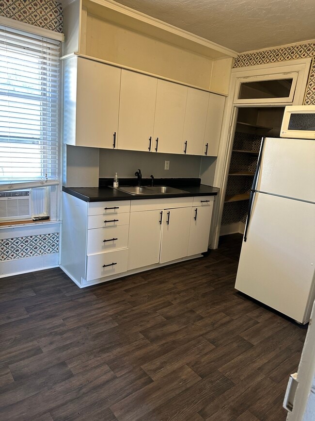 Kitchen - 1101 N 6th St
