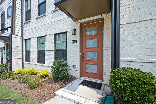 Building Photo - 2130 Holtz Ln