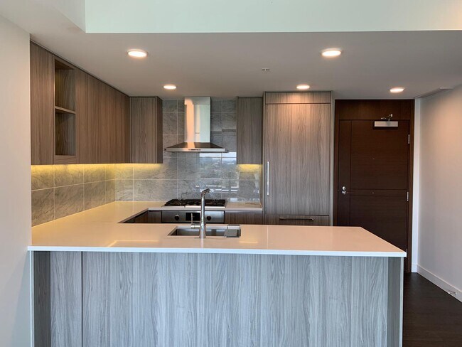 Building Photo - 1606-3300 Ketcheson Road