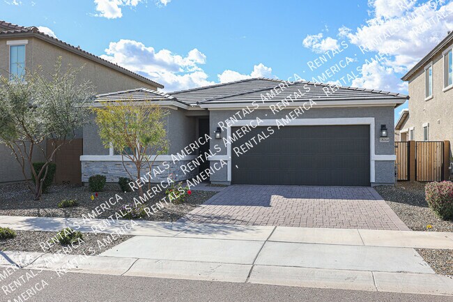 Foto del edificio - 18164 N Bell Pointe Blvd