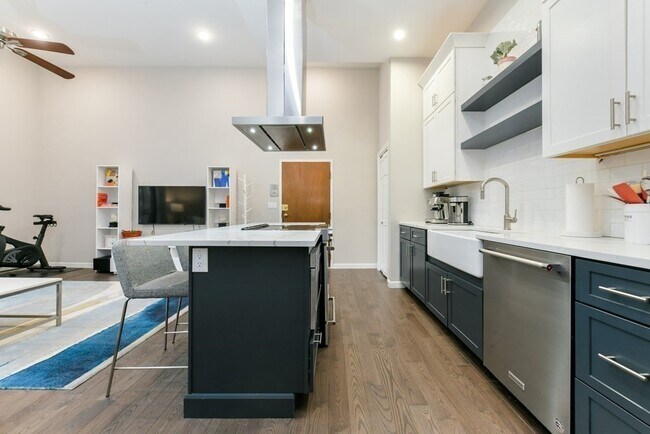 Foto del edificio - 743 E 4th St