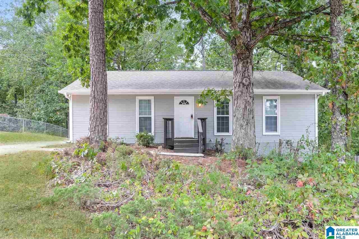 Primary Photo - 148 Sunburst Cir