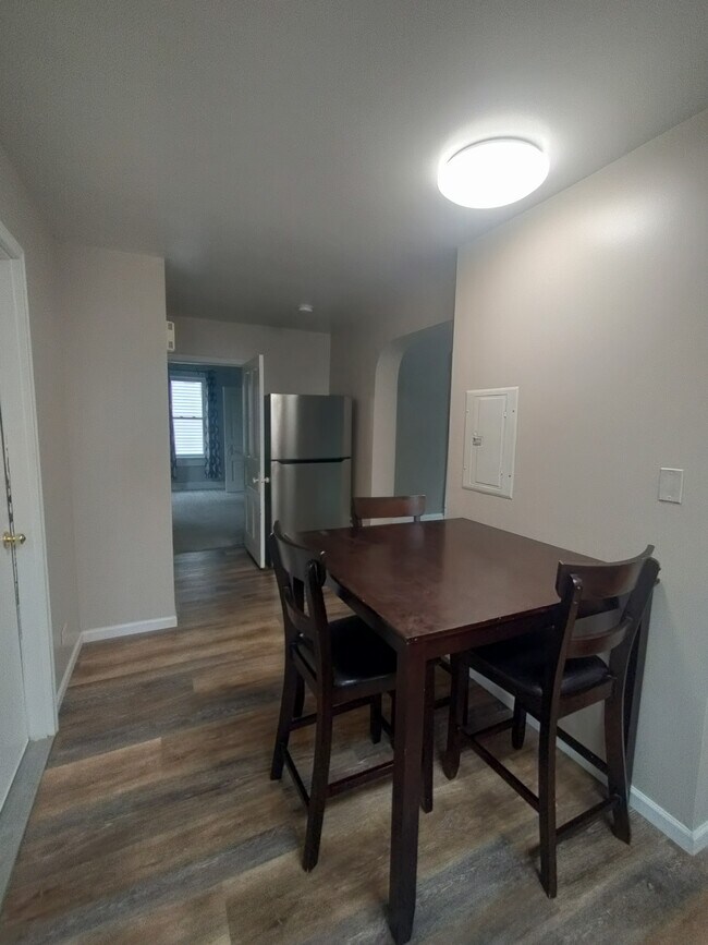 Foto del edificio - 1502 S Jefferson St