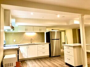 Kitchen - 1543 Polesden Dr