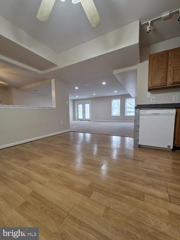 Foto del edificio - 8214 Howard Trail
