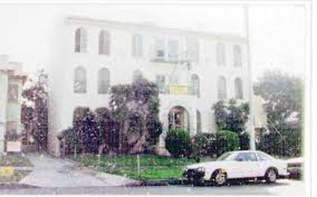 Building Photo - 138 S Berendo Corp.