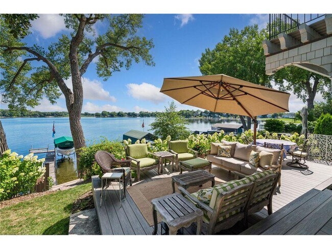 Foto del edificio - 4941 Island View Dr