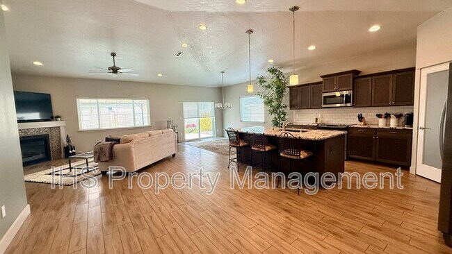 Foto del edificio - 1060 S Delaware St
