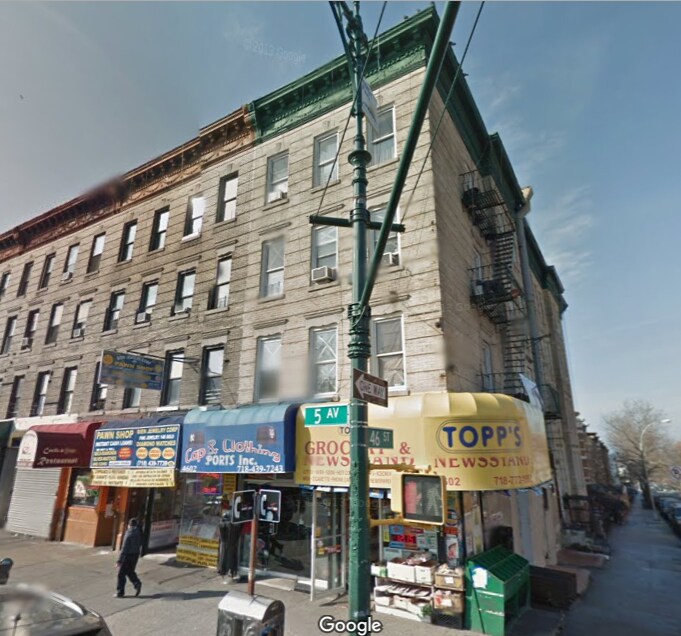 Building Photo - 476 46th St