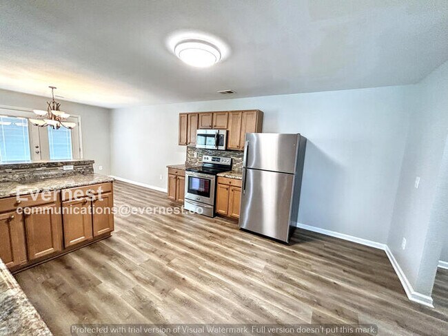 Foto del edificio - 3 Bed/2.5 Bath Home with Garage / Pet-Friendly / Coming Soon!