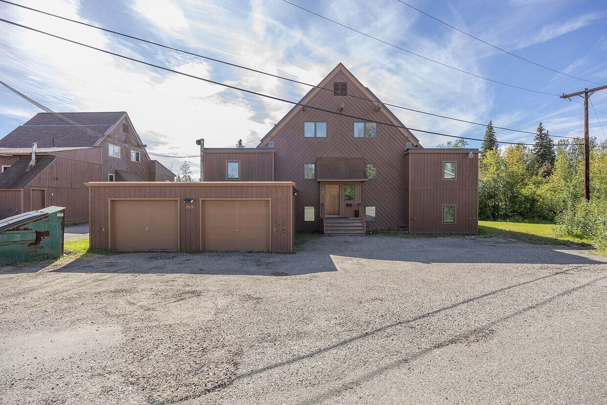 Primary Photo - O&#39;Connor Rd 709-KN