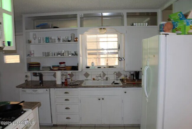 Foto del edificio - 2424 33rd St