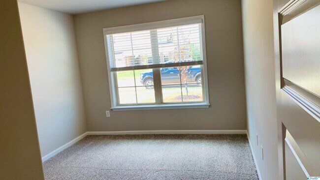 Building Photo - 133 Beaver Brook Pl