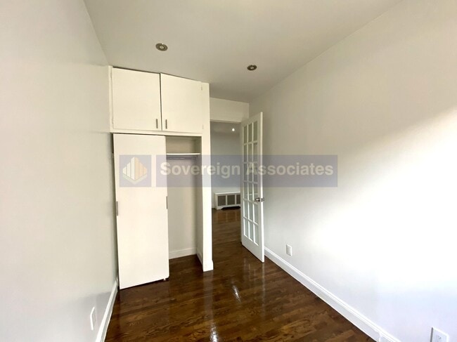 Building Photo - 523 W 135th St