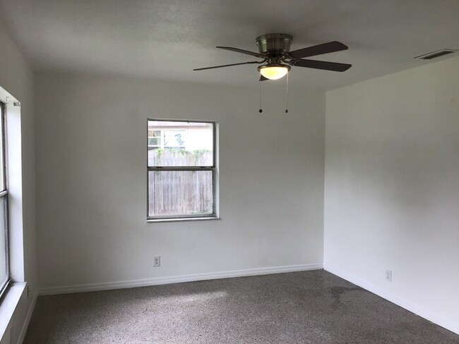 Building Photo - 7021 Filbert Ln
