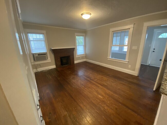 Foto del edificio - 534 11th Ave N
