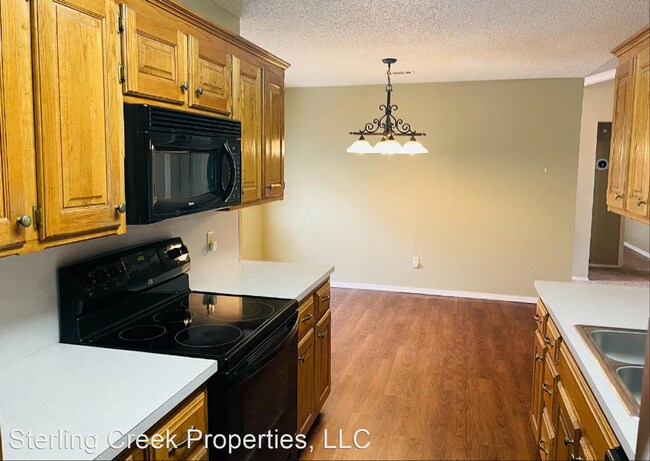 Foto del edificio - 3 br, 2 bath House - 3508 103rd Street