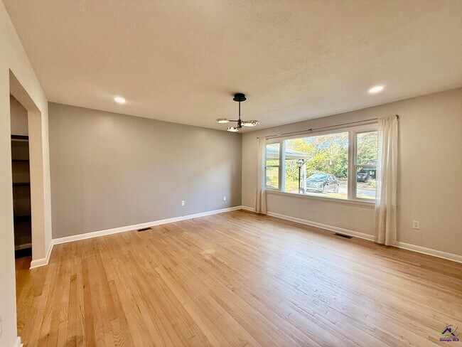 Foto del edificio - 519 Arrowhead Trl