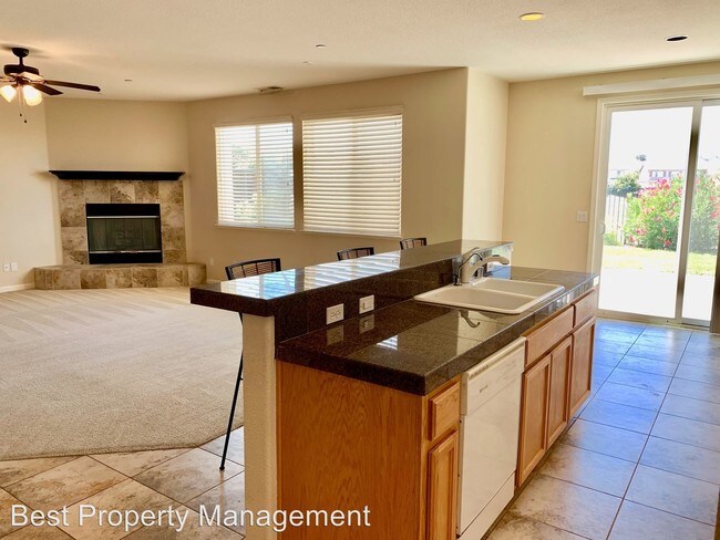 Foto del edificio - 5 br, 3 bath House - 2671 Torrey Pines Drive