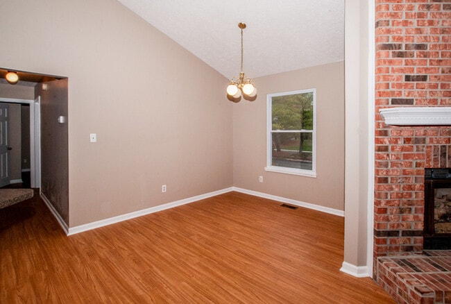Foto del edificio - 3 Bedroom in Pike Township
