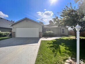 Building Photo - 10549 W Menkalinin Dr