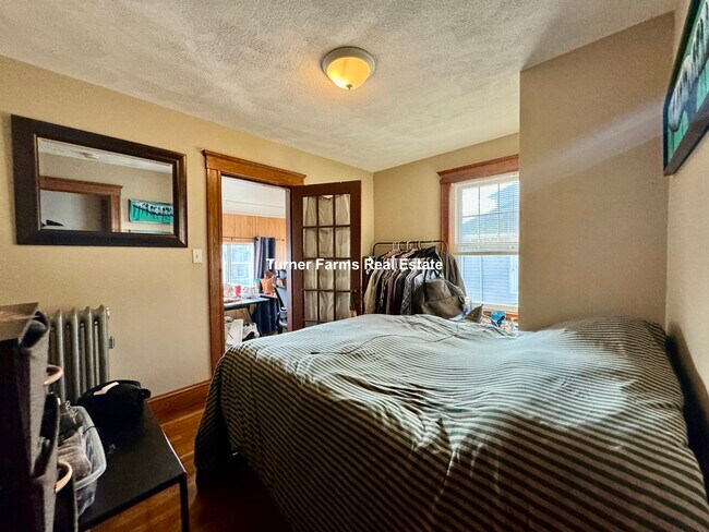Foto del edificio - 27 Murray Hill Rd