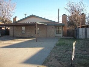 Building Photo - 2007 S Loop 289