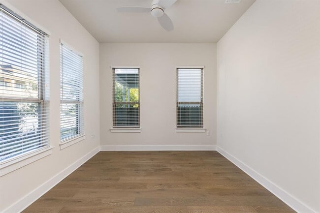 Building Photo - 2401 McBee St