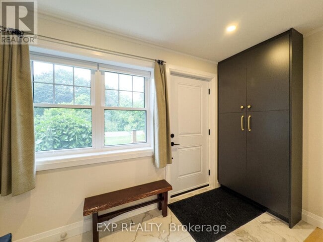 Photo du bâtiment - 14 Ascot Ave